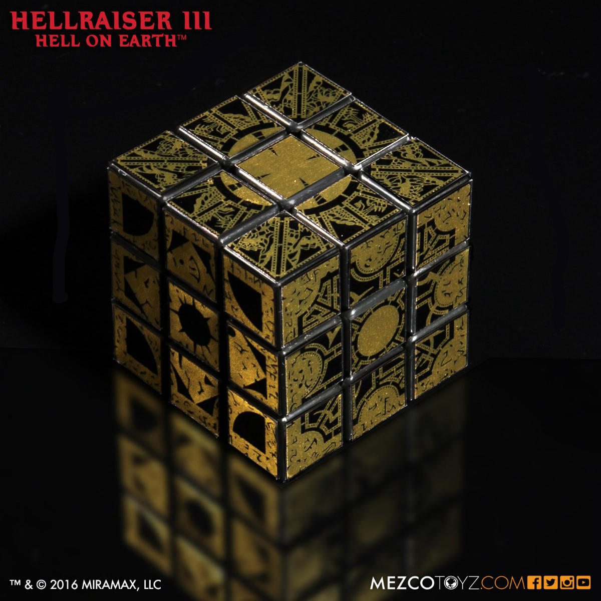 mezco-toys-hellraiser-3-iii-puzzle-box-01